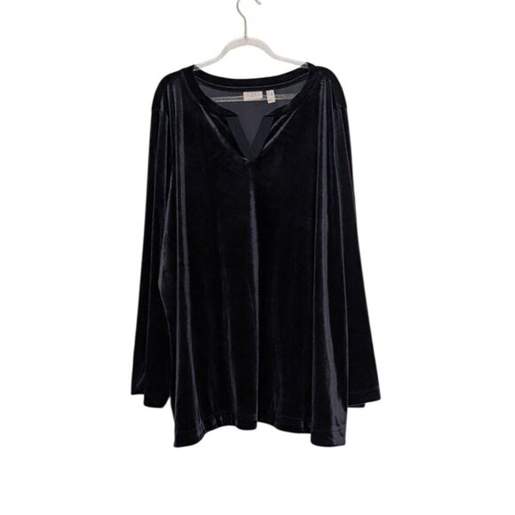 LOGO by Lori Goldstein Tops - LOGO Lori Goldstein Velvet Tunic Shirt Womens Size 3X Black Split Neck Pullover
